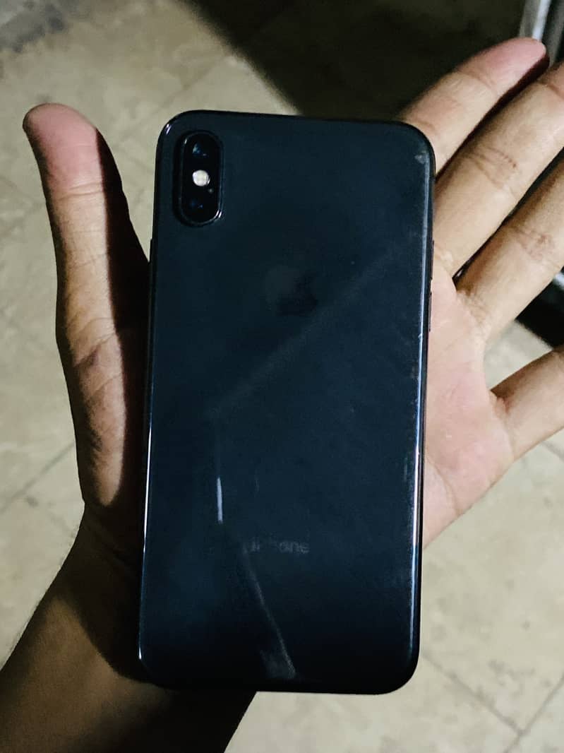 Apple iPhone X 4