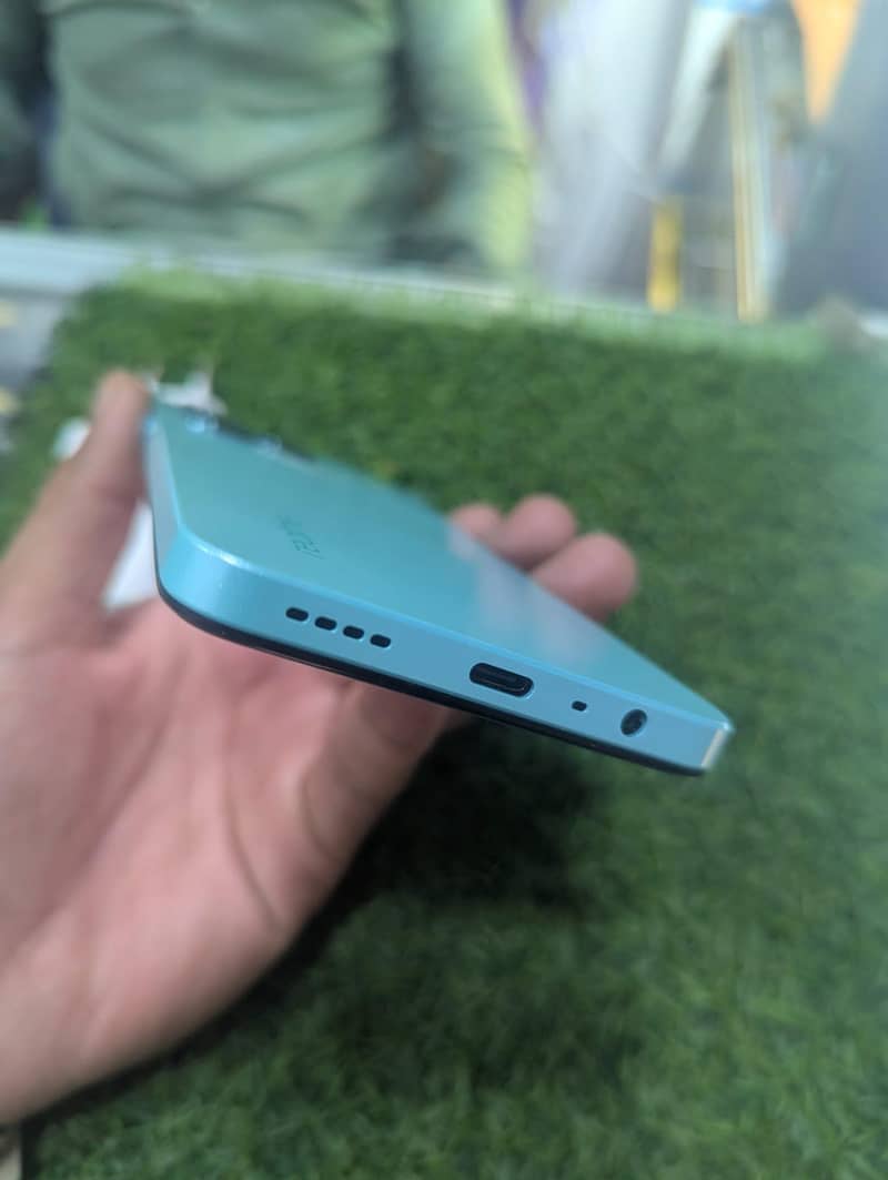 Realme C51 3