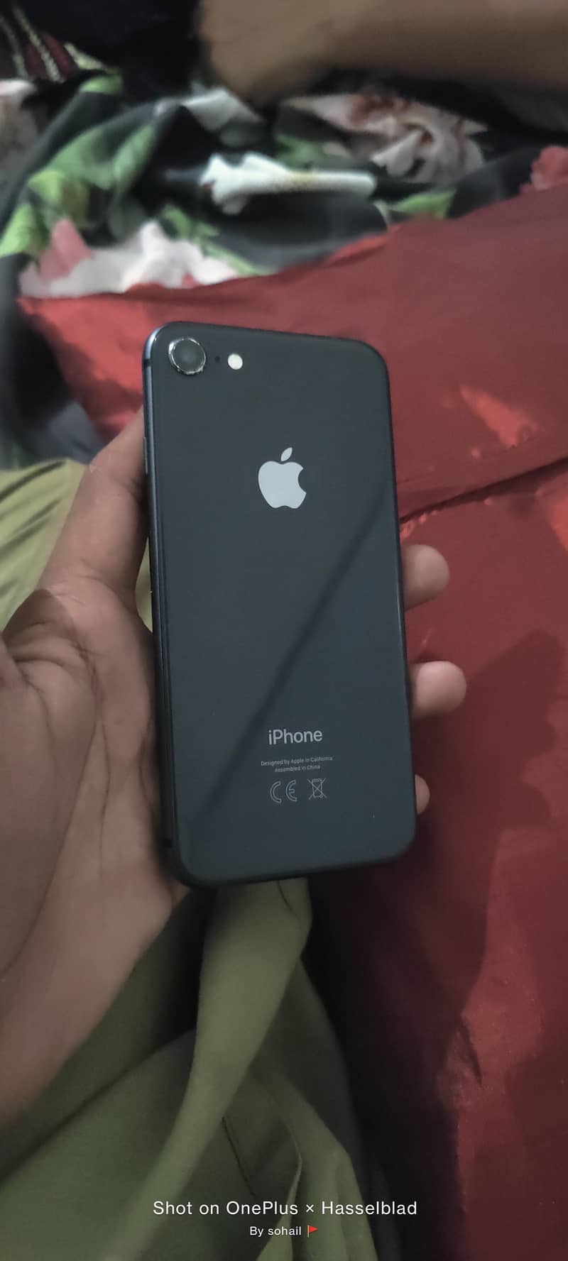 Apple iPhone 8 0