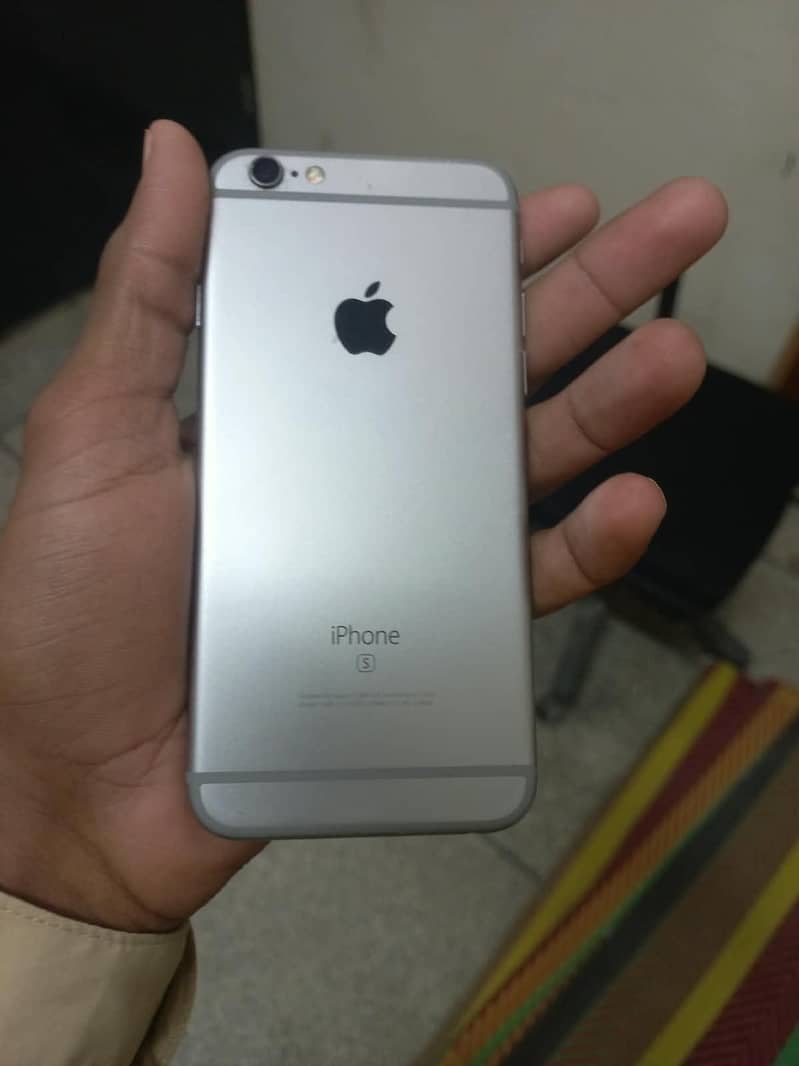 Apple iPhone 6S 3