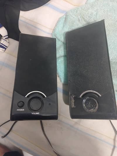 speakers