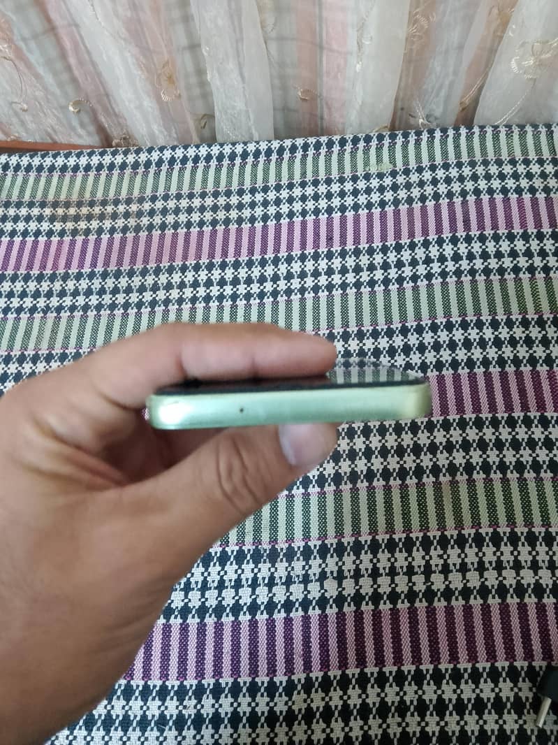 Samsung a14 6