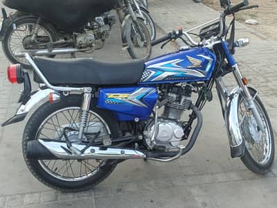 Honda 2025 reg in 26 condition almost new