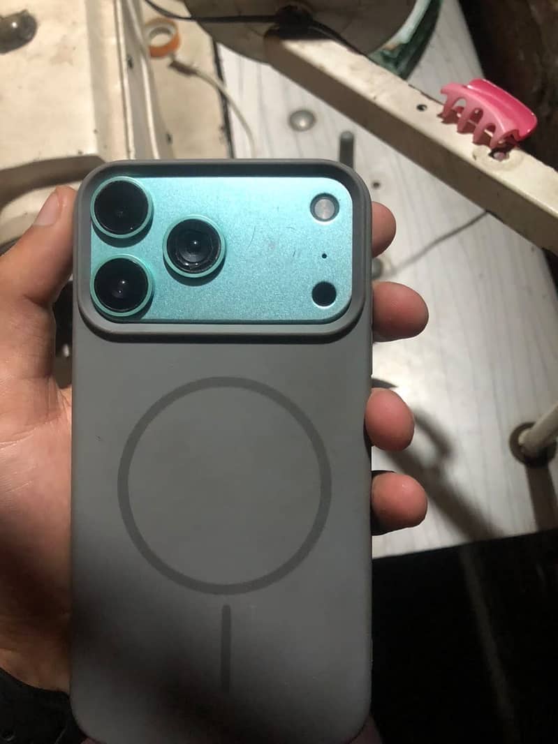 Apple iPhone XR 0