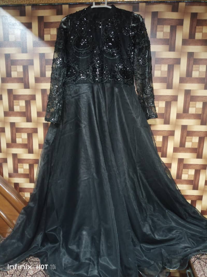 black net maxi 1