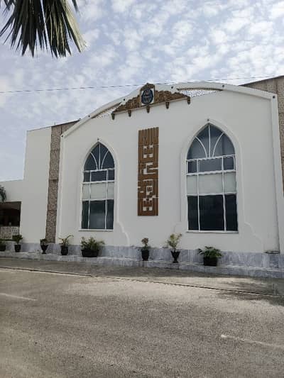10 Marla Ideal Location Plot For Sale