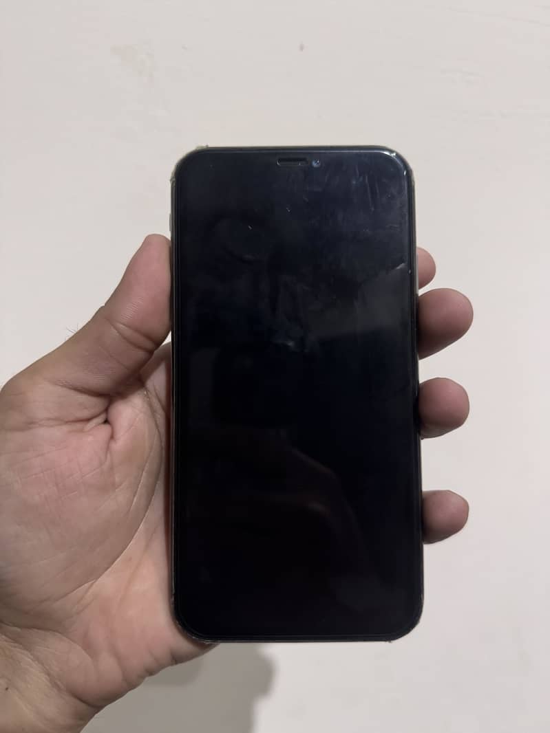 Apple iPhone 11 3