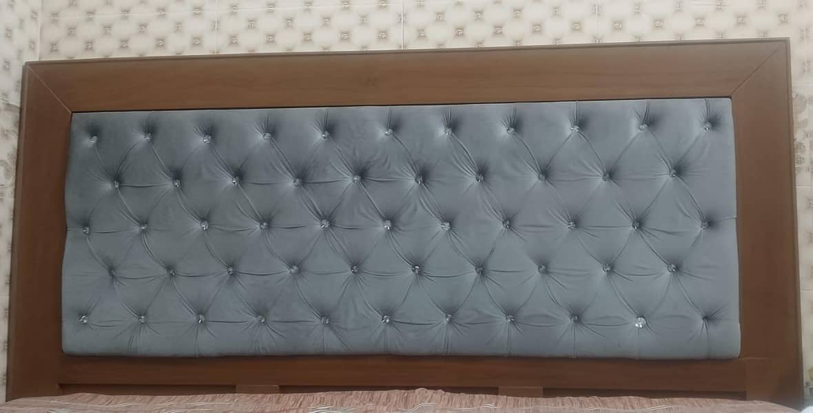 King Size Bed 0