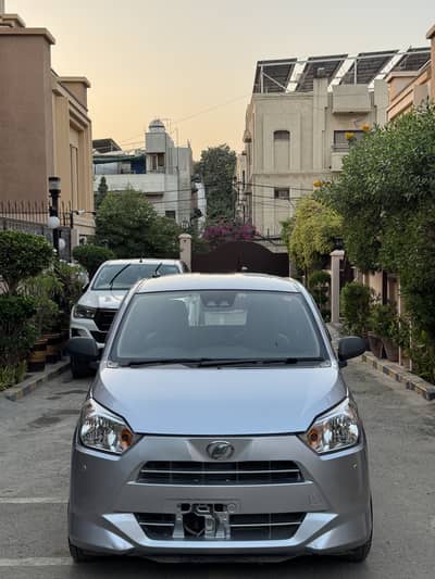 Daihatsu Mira 2022