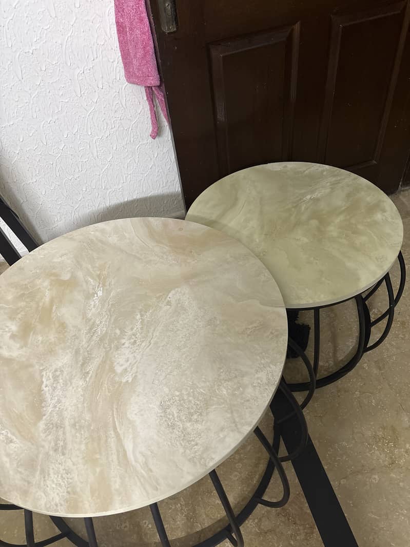 Center table 0