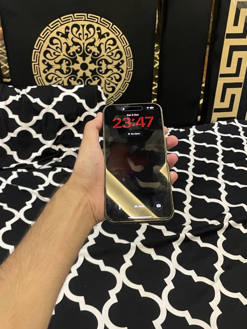 Apple iPhone 14 Pro Max 4