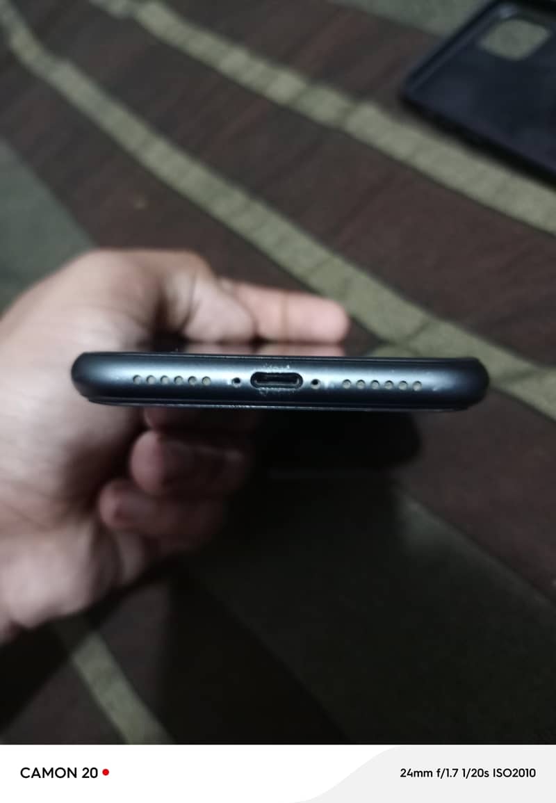 Apple iPhone 11 5