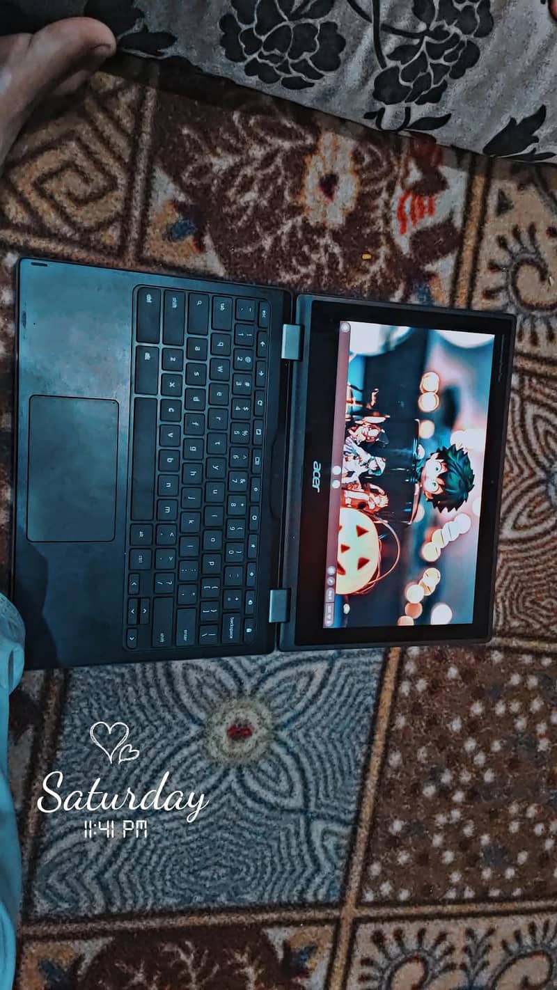Acer Mackbook touch screen 6