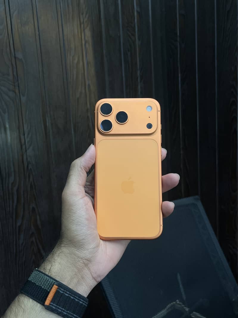 Apple iPhone 17 Pro Max 0