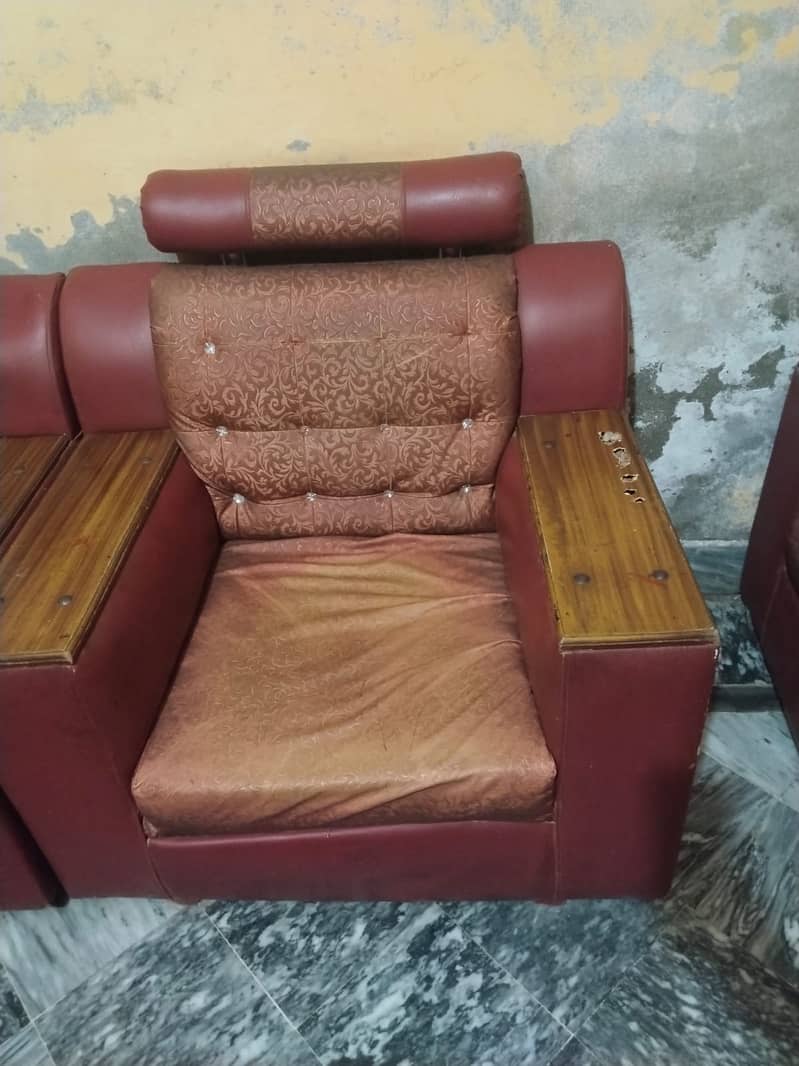 Sofa set available 0