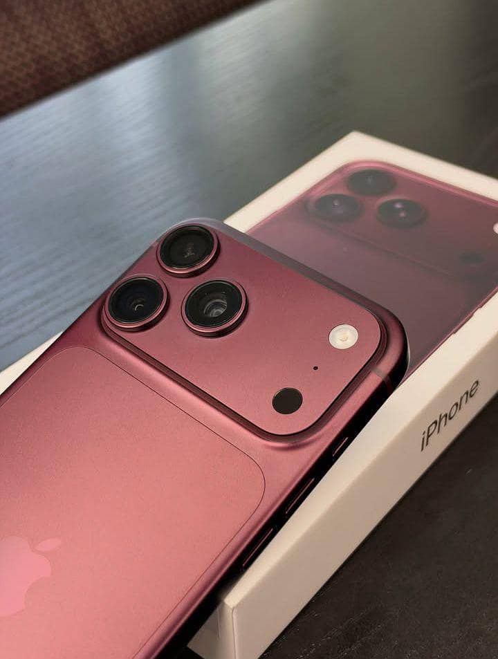 Apple iPhone 18 Pro Max 1