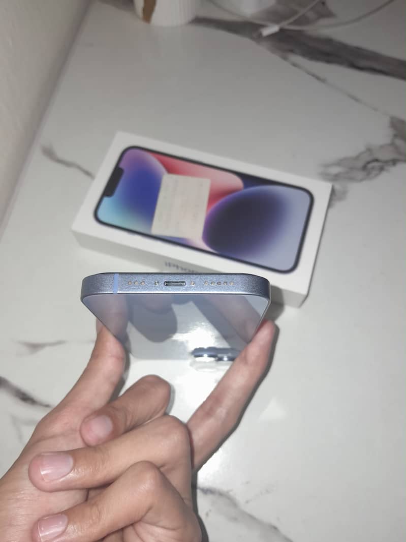 Apple iPhone 14 3