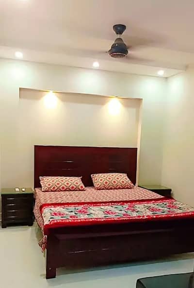 1 bedroom apartment available par day Empire Heights 2 phase 6