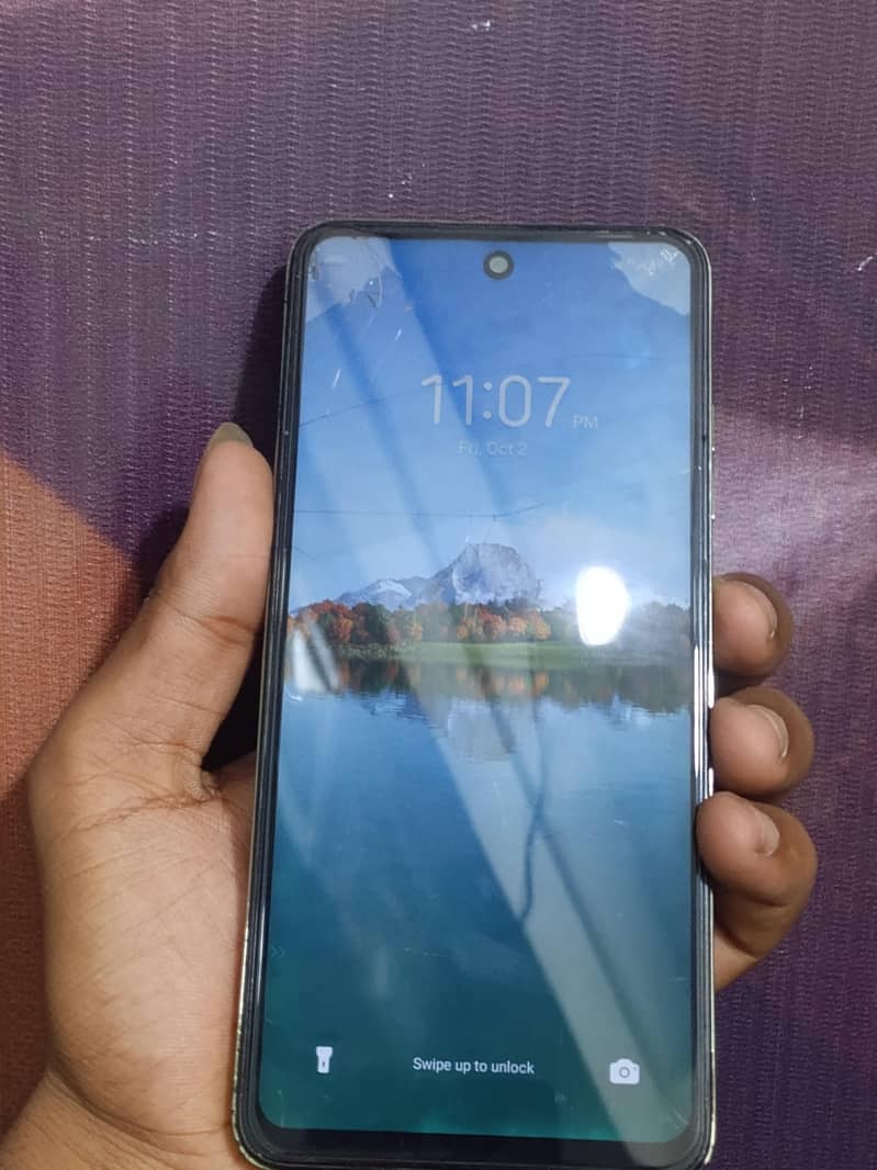 Tecno Spark 20 8