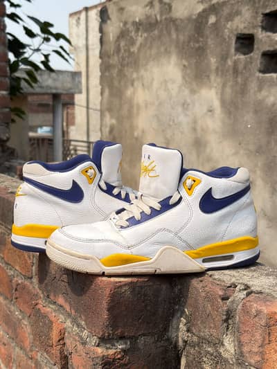 Nike Air Flight Legacy "Lakers Home" (Style: BQ4212-102)