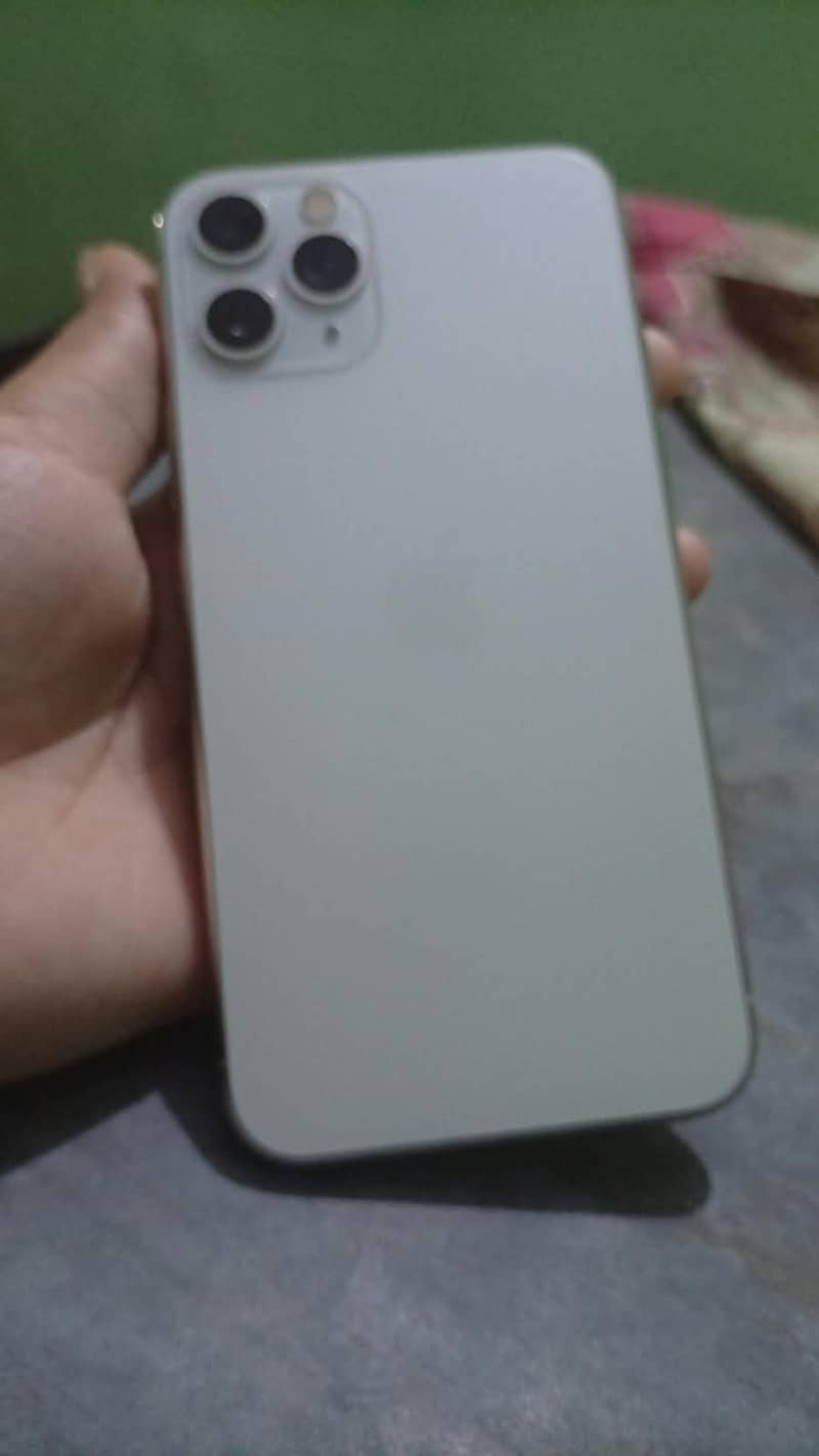 Apple iPhone 11 Pro 0