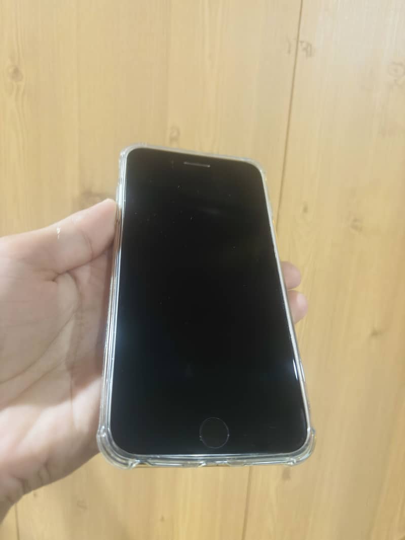 Apple iPhone 7 Plus 5