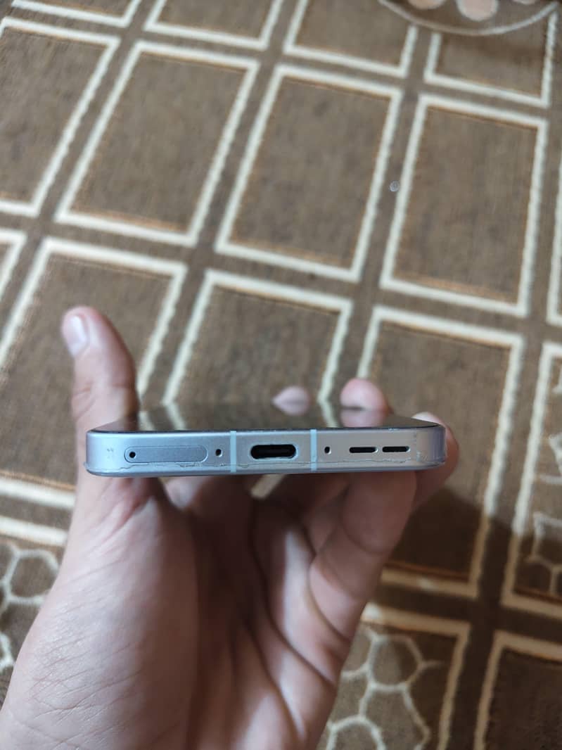 One Plus 13 4