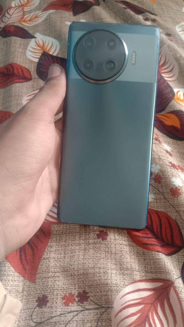 Tecno Spark 20 Pro Plus 4