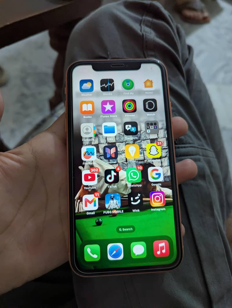 Apple iPhone XR 1