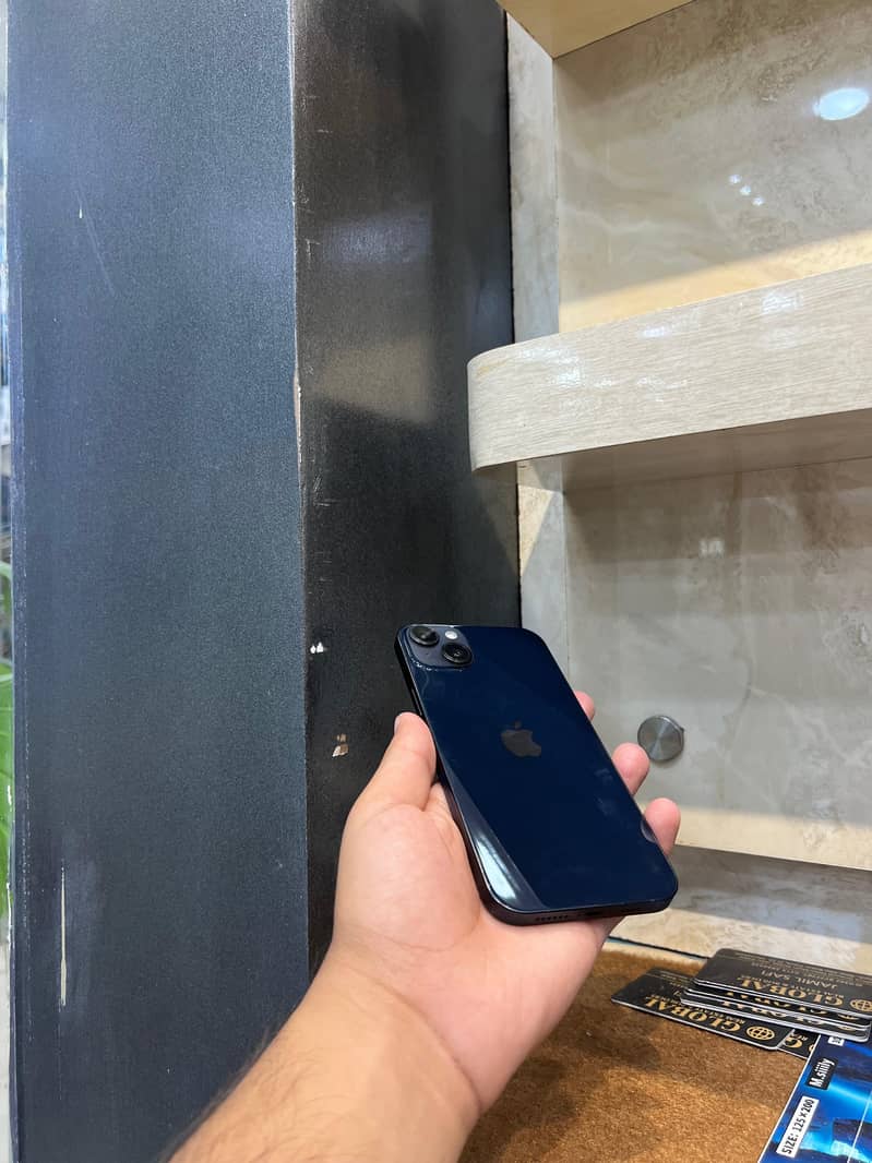 Apple iPhone 14 plus 0