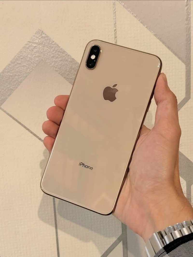 Apple iPhone XS Max 0