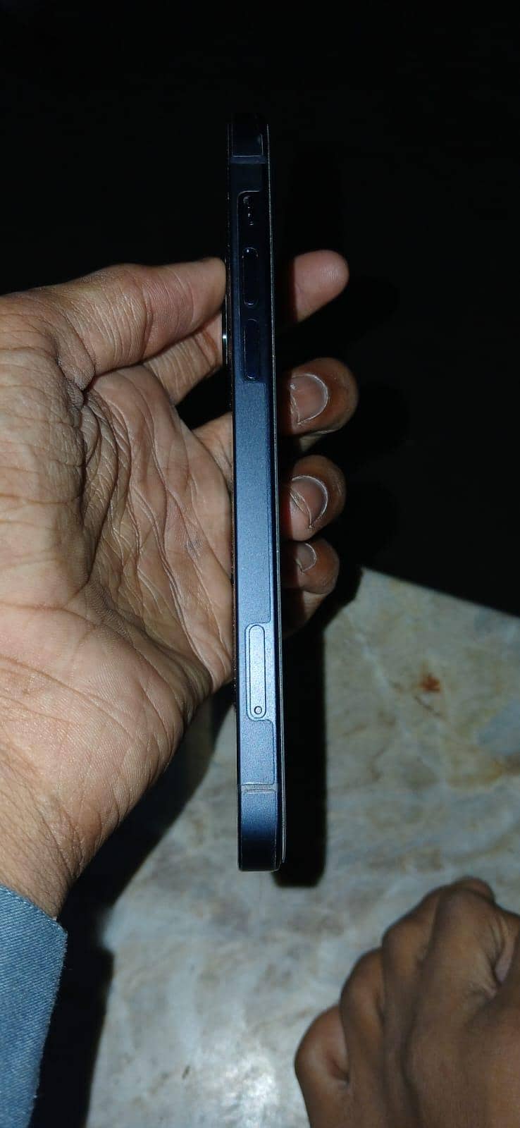 Apple iPhone 12 1