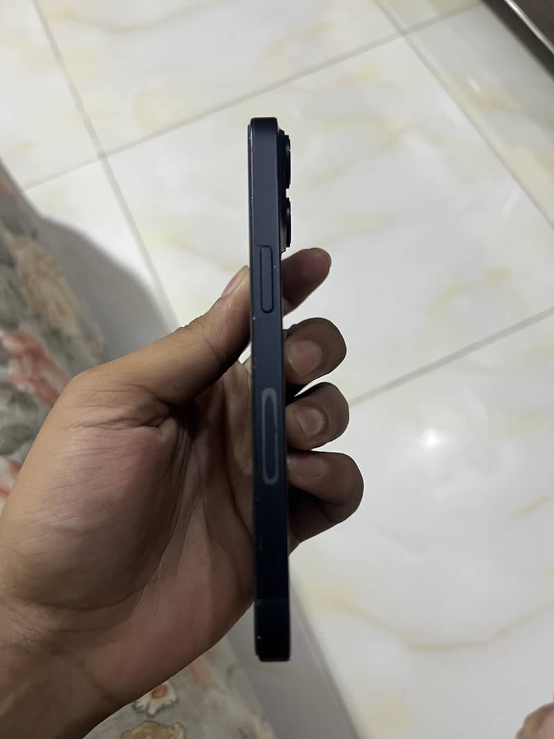 Apple iPhone 14 jv 1