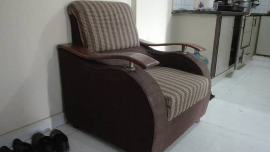 5 SEATER SOFA SET AND 6 SEATER DINING TABLE DEAL