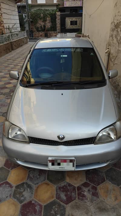 Toyota Platz 2000