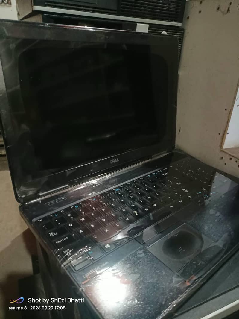 Dell laptop 0