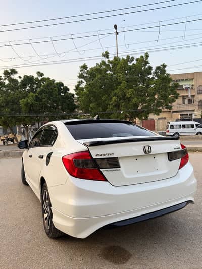 Honda Civic Triborn