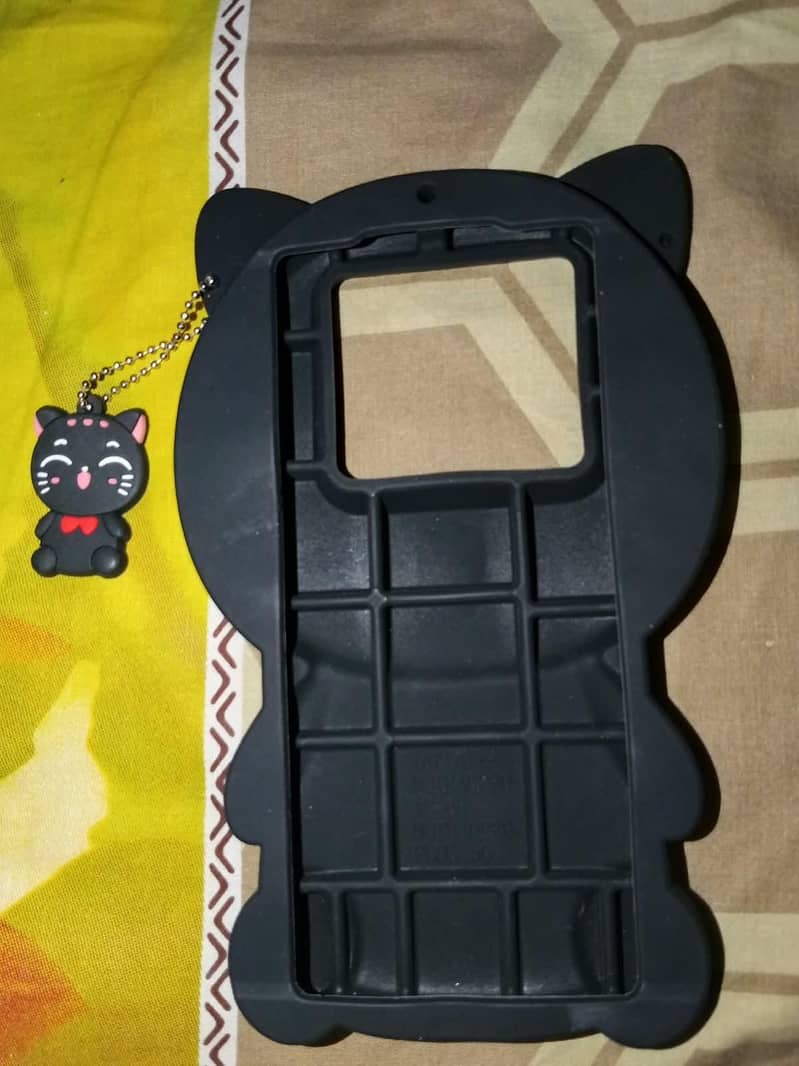 infinix note 40 back silicone case. . . 1