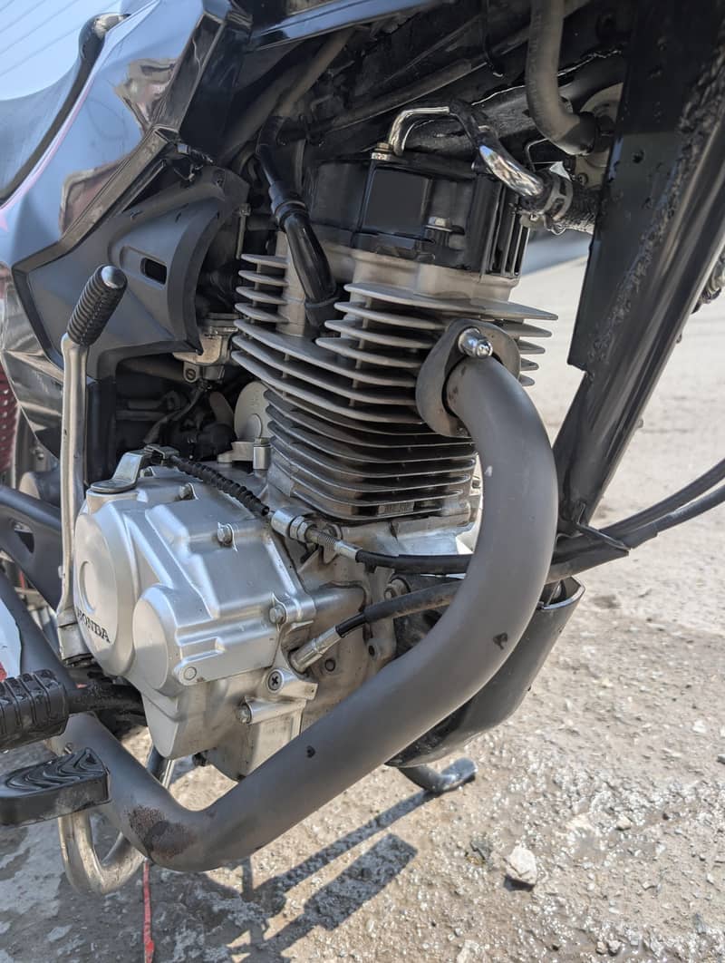 CB125F 3