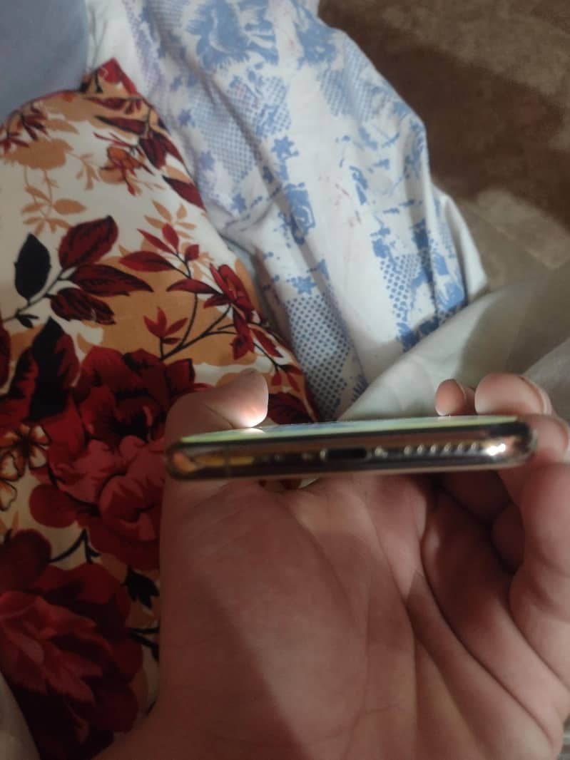 Apple iPhone XS 2
