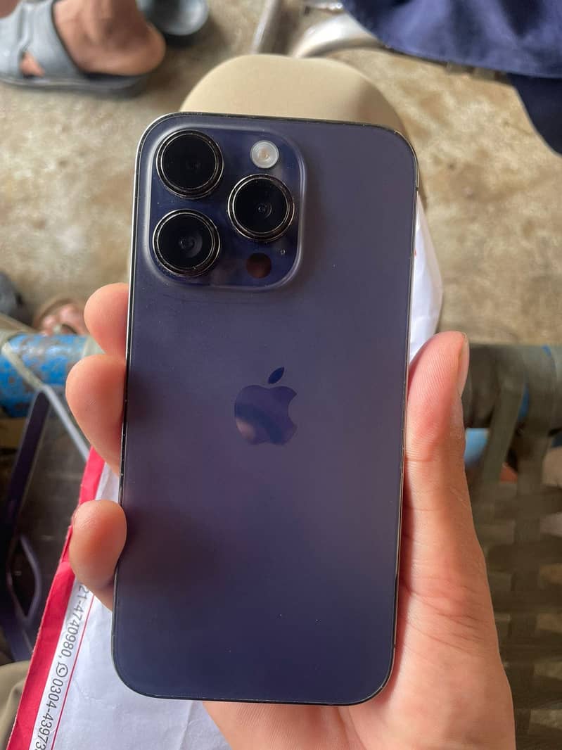 Apple iPhone 14 Pro 0