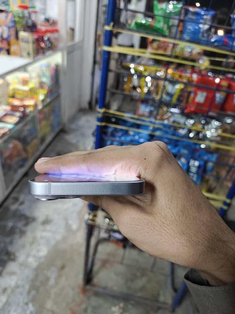 Apple iPhone 14 6