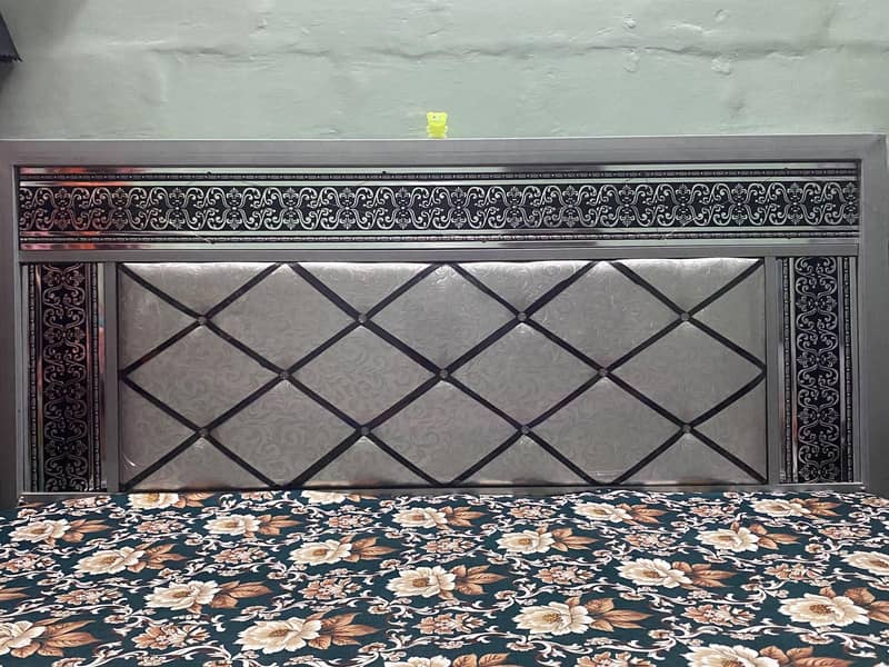 iron bed 4