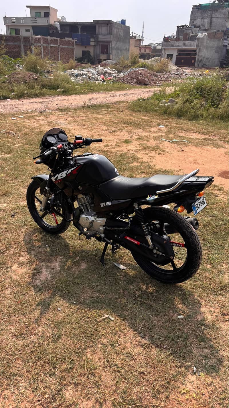YBR 125 1