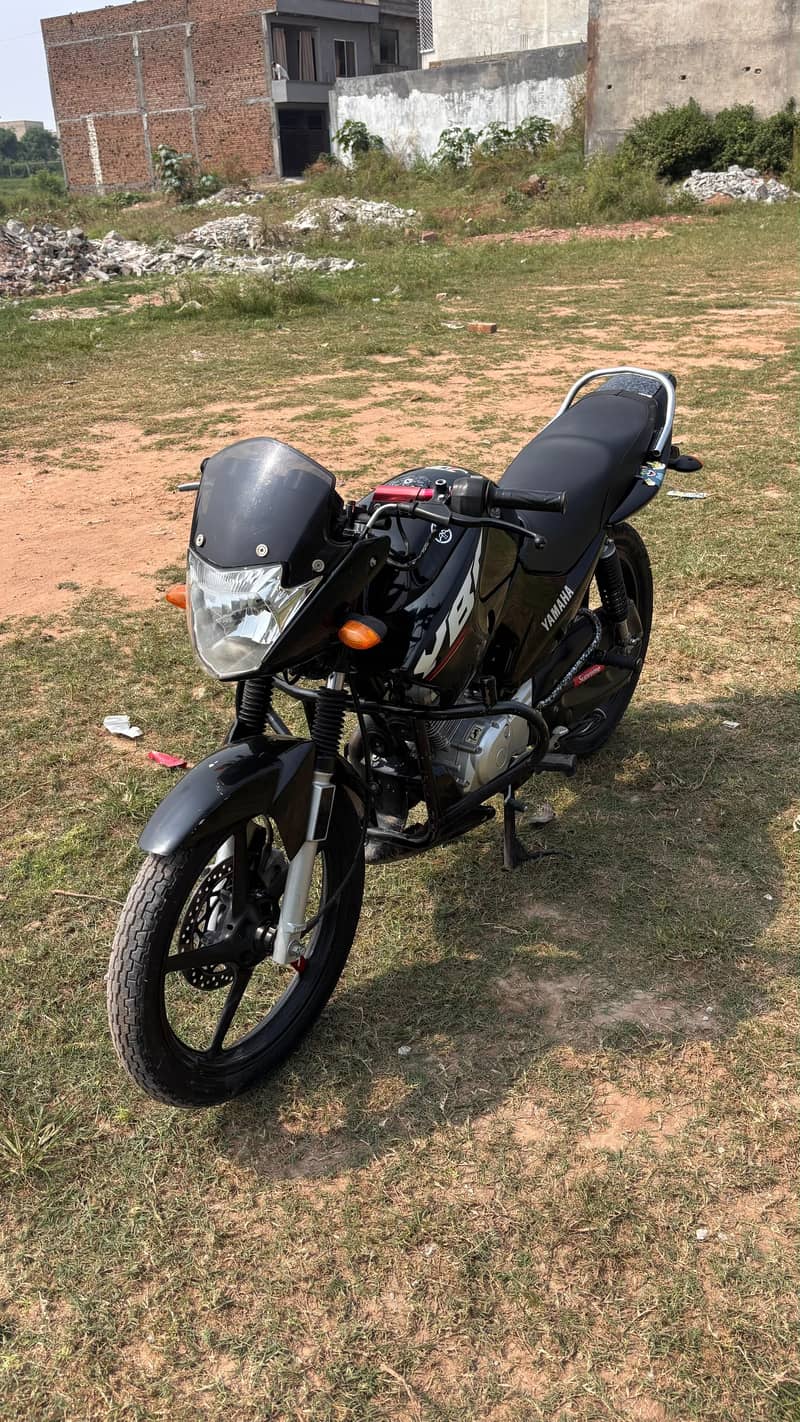 YBR 125 3