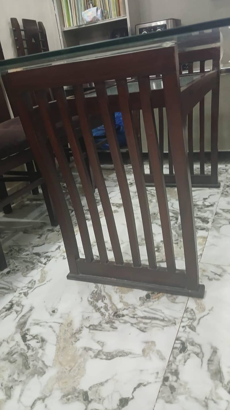 Dining chairs & table 4