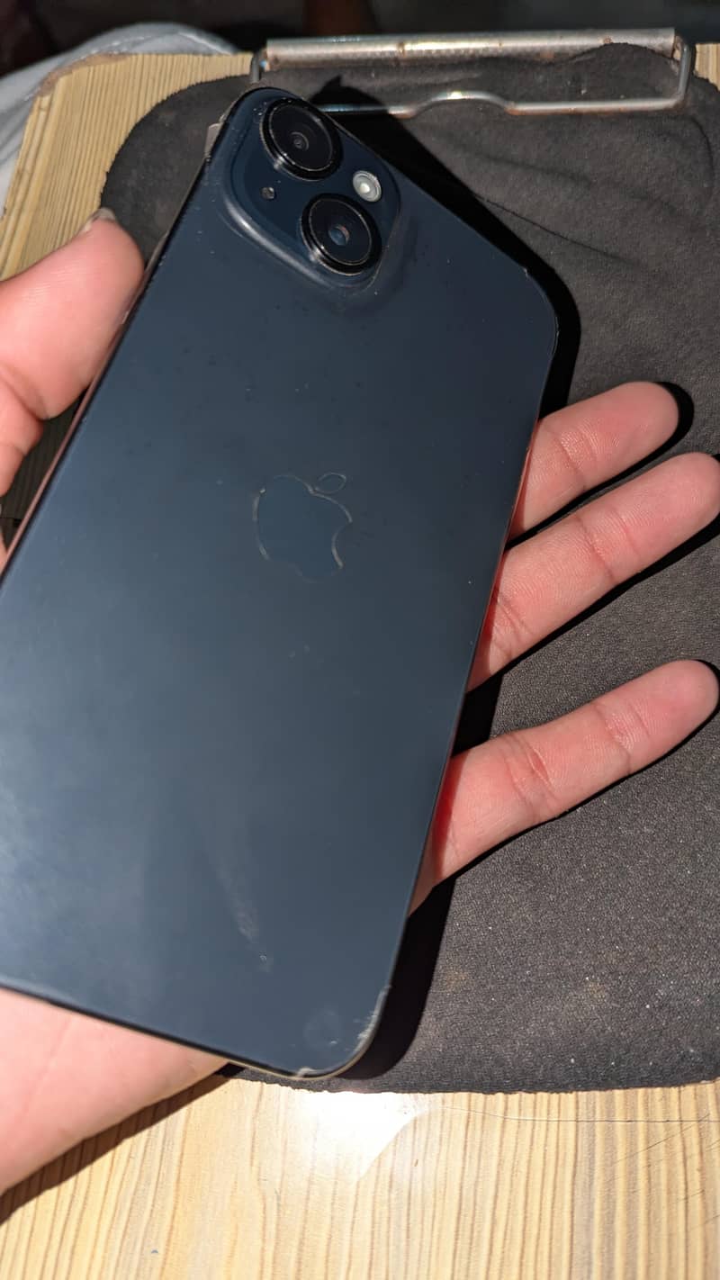 Apple iPhone 15 plus 1