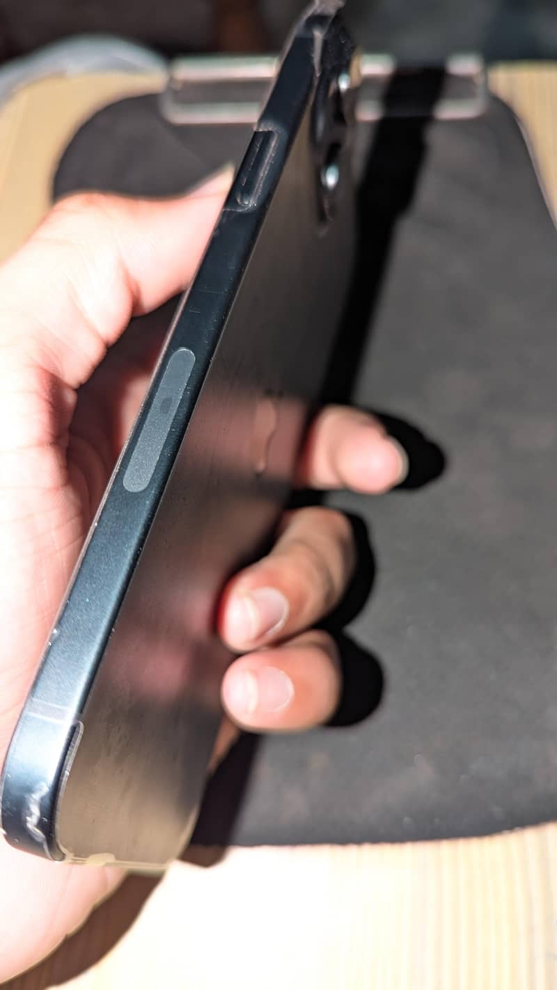 Apple iPhone 15 plus 2