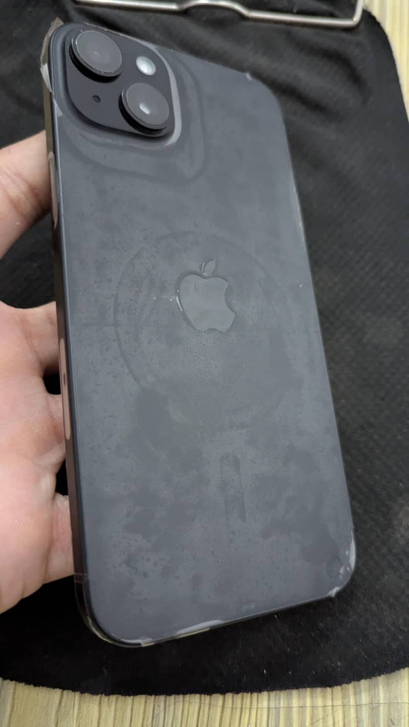 Apple iPhone 15 plus 4