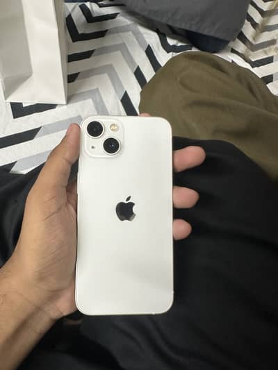 Apple iPhone 13